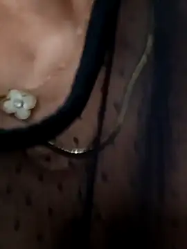 Snapshot of christine-x chatting on 01.21.25 christine-x online show from 01.21.25