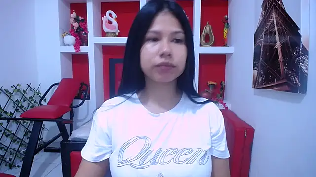 Letty Plugxo online show from 10.20.25