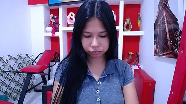 Letty Plugxo online show from 10.22.25