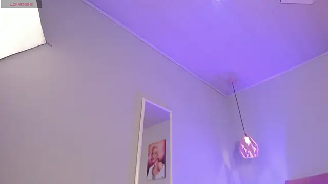 ScarletGV online show from 03.21.26