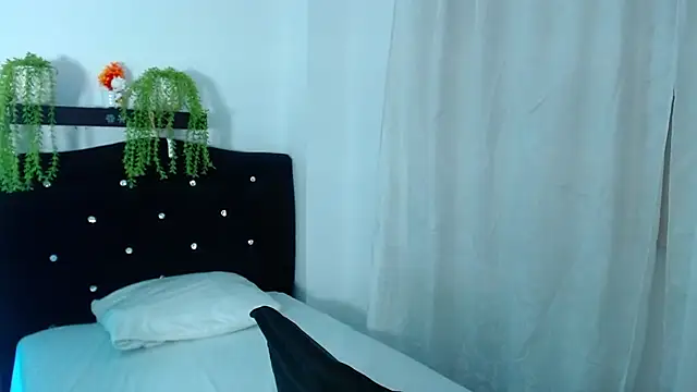 rachel moon  online show from 06.04.26
