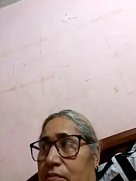  candi online show from 10.25.25