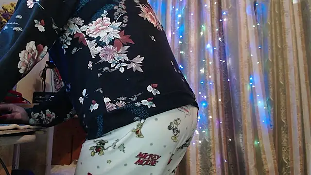 amorelara online show from 01.13.26