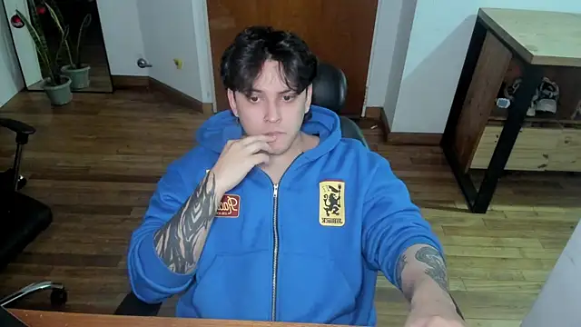 Snapshot of Markuss_b chatting on 01.11.26 Markuss b online show from 01.11.26
