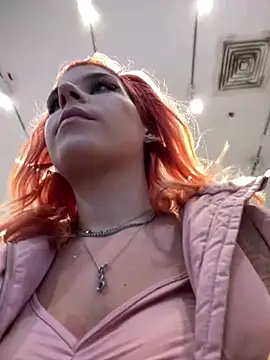 RiriRoseey online show from 01.07.25