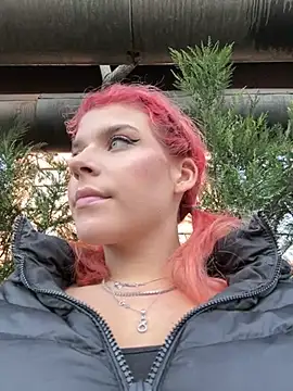 RiriRoseey online show from 01.09.25