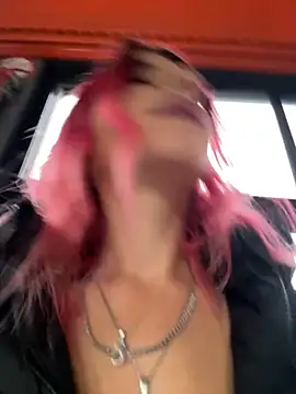 RiriRoseey online show from 10.09.25