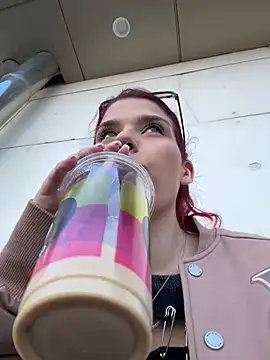 RiriRoseey online show from 03.11.26