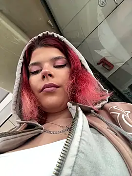 RiriRoseey online show from 03.23.26