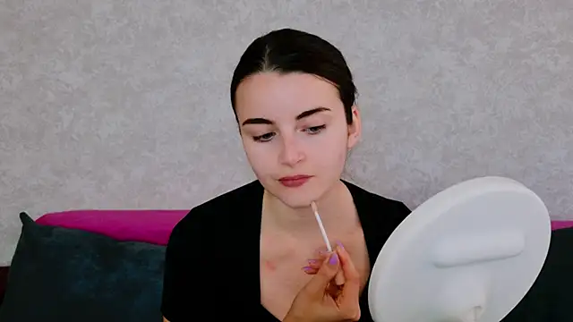 Miss Arwen online show from 09.26.25