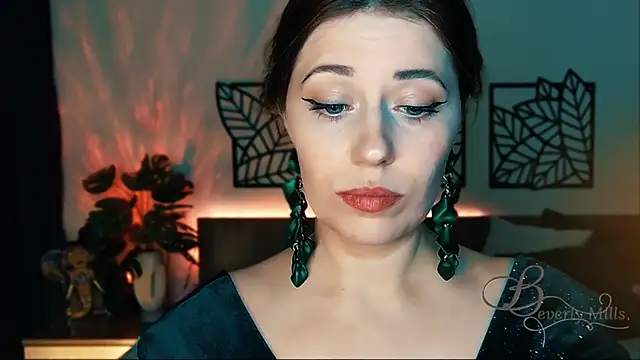 MissBeverlyMills online show from 01.24.25