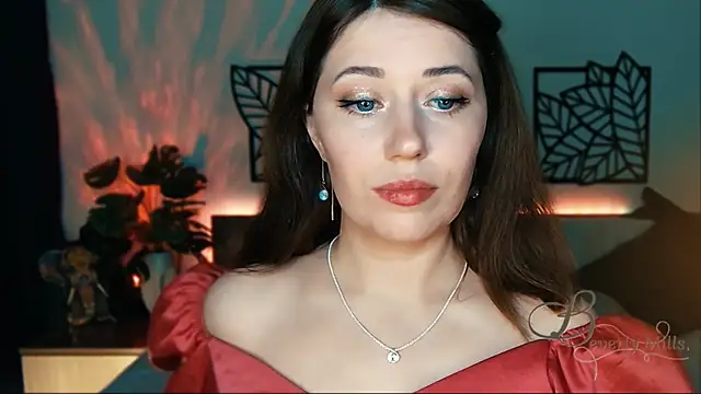 MissBeverlyMills online show from 01.25.25