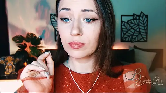 MissBeverlyMills online show from 02.16.25