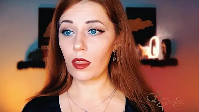 MissBeverlyMills online show from 11.16.25