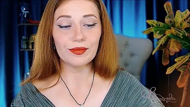 Snapshot of MissBeverlyMills chatting on 07.10.26 MissBeverlyMills online show from 07.10.26