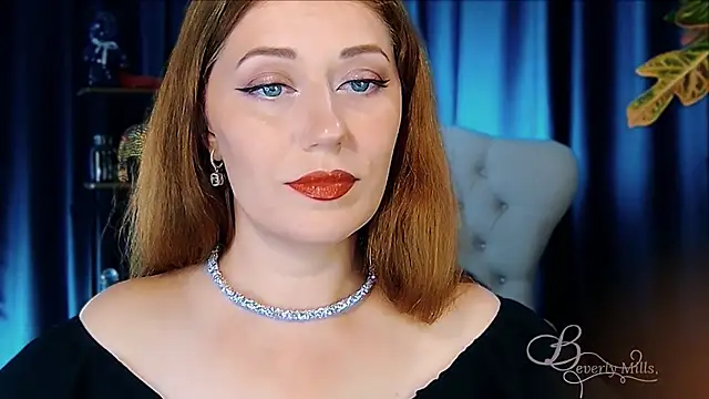 Snapshot of MissBeverlyMills chatting on 07.11.26 MissBeverlyMills online show from 07.11.26