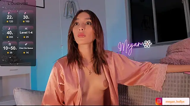 Megan-holly online show from 02.22.25