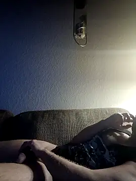 Snapshot of MArciQuarky chatting on 02.27.25 MArciQuarky online show from 02.27.25