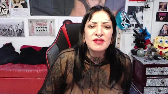 Snapshot of Rollyderolandia666 chatting on 12.03.24 Rollyderolandia666 online show from 12.03.24