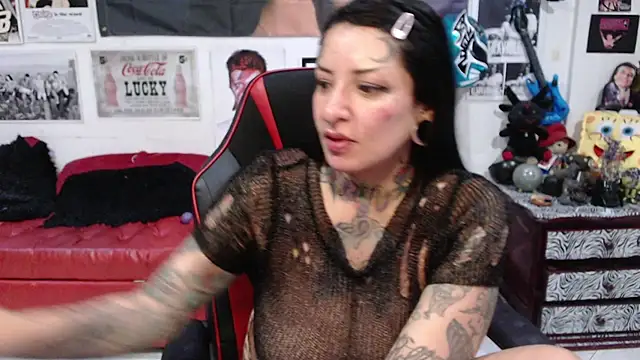 Snapshot of Rollyderolandia666 chatting on 01.08.25 Rollyderolandia666 online show from 01.08.25