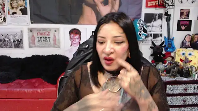 Snapshot of Rollyderolandia666 chatting on 02.12.25 Rollyderolandia666 online show from 02.12.25