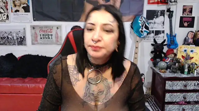 Snapshot of Rollyderolandia666 chatting on 02.17.25 Rollyderolandia666 online show from 02.17.25