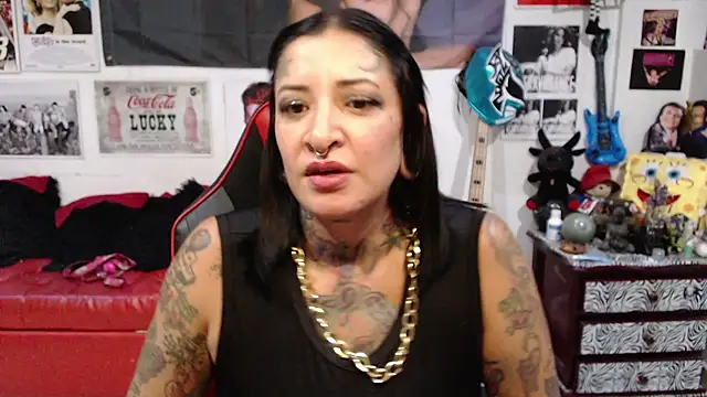 Snapshot of Rollyderolandia666 chatting on 03.13.25 Rollyderolandia666 online show from 03.13.25