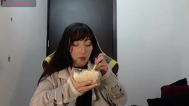 v1cky  online show from 10.06.25