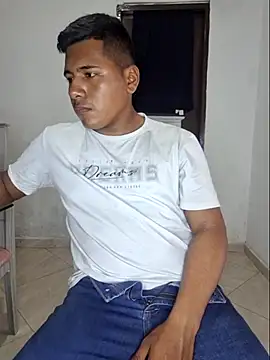 Snapshot of Willner08 chatting on 03.12.25 Willner08 online show from 03.12.25