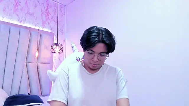 Snapshot of Emmapark_ chatting on 03.15.25 Emmapark  online show from 03.15.25
