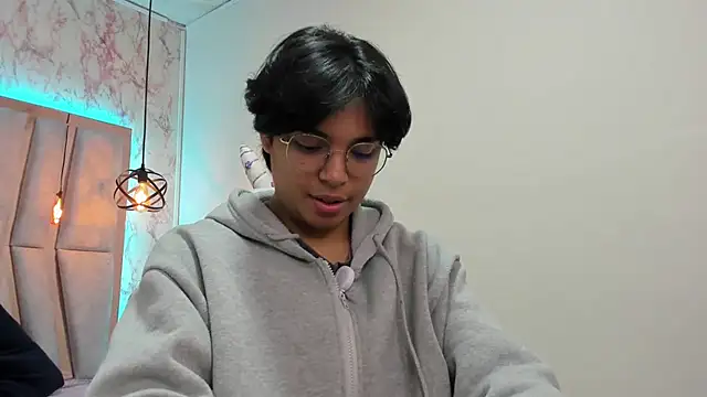 Snapshot of Emmapark_ chatting on 03.21.25 Emmapark  online show from 03.21.25