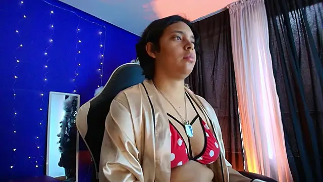 Emmapark  online show from 01.11.26