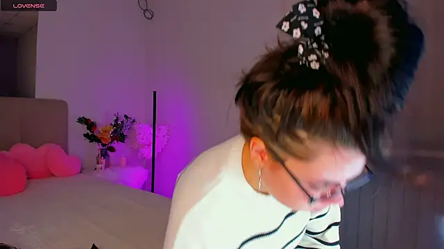 SelenaaSky online show from 12.18.24