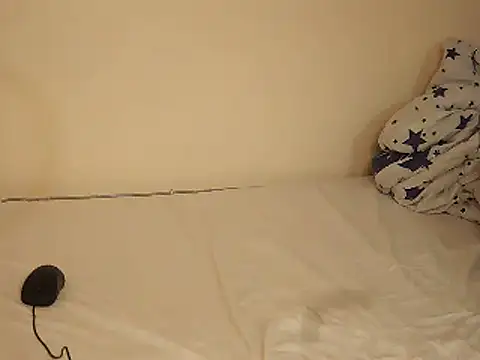 Snapshot of Novah_ chatting on 12.18.24 Novah  online show from 12.18.24