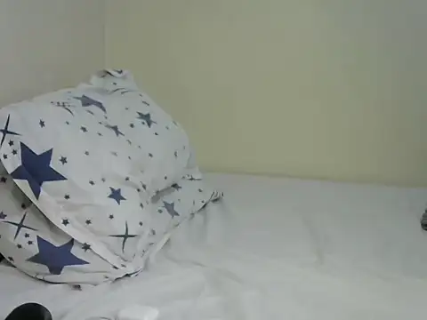 Snapshot of Novah_ chatting on 09.26.25 Novah  online show from 09.26.25