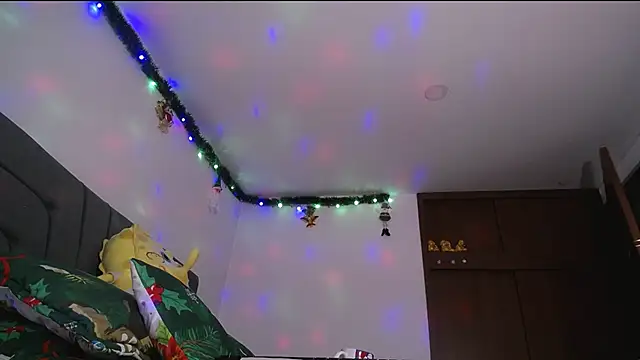 Yinn Silver online show from 12.18.24