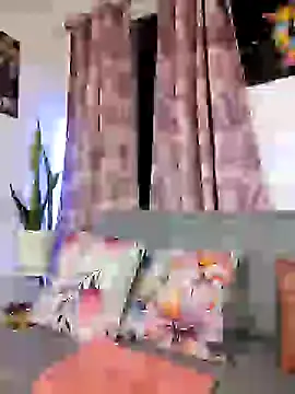 Charlotte Bayron online show from 01.02.25