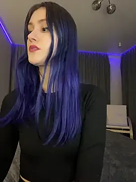 Erotic Synth Goddess online show from 12.30.24