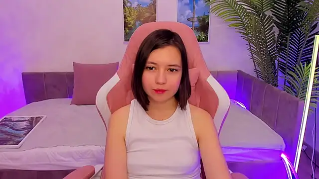 Lina Brownie online show from 02.19.25