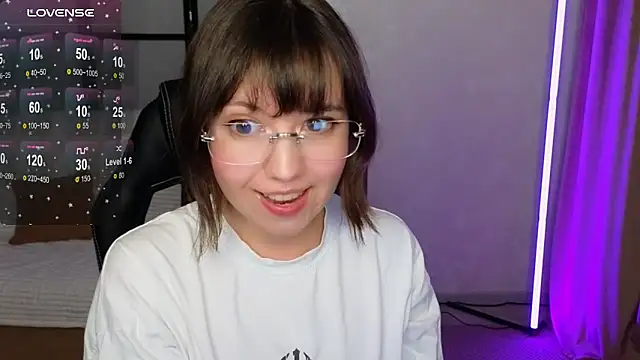 Lina Brownie online show from 11.27.25