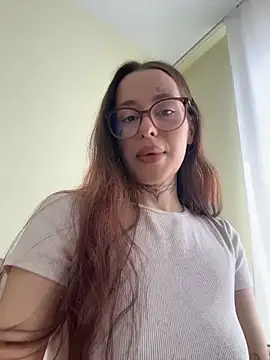 Snapshot of fuckdoll_18 chatting on 06.10.26 fuckdoll 18 online show from 06.10.26