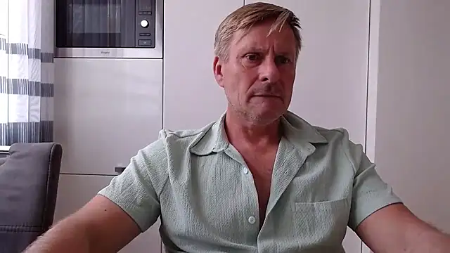 johnnym1 online show from 10.24.25