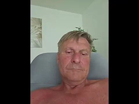 Snapshot of johnnym1 chatting on 06.22.26 johnnym1 online show from 06.22.26