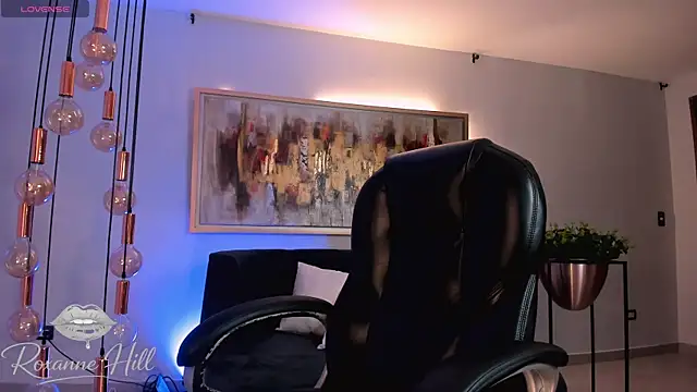 RoxanneHill  online show from 03.05.26