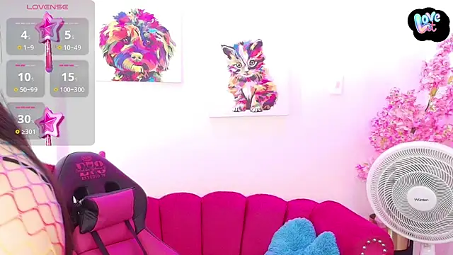 Miss dolly  online show from 11.06.25