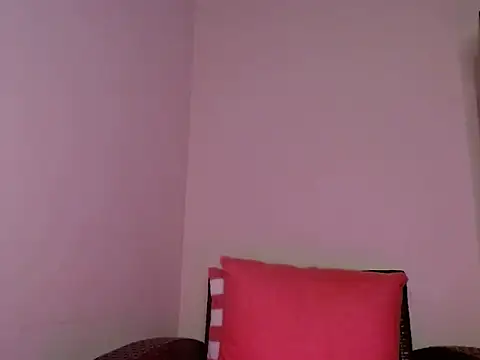 Snapshot of Sophie_Raegan chatting on 01.06.25 Sophie Raegan online show from 01.06.25