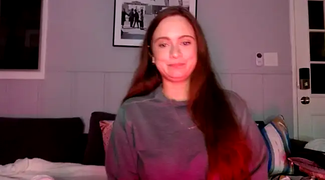 Snapshot of Sophie_Raegan chatting on 02.21.25 Sophie Raegan online show from 02.21.25
