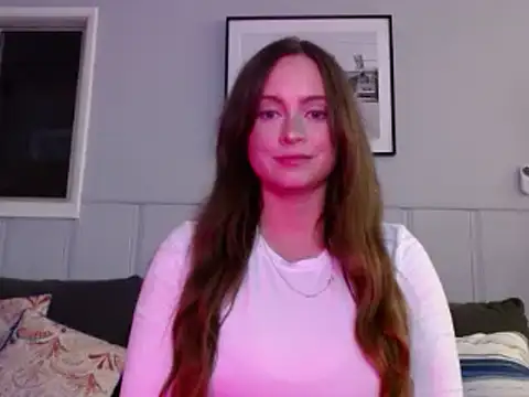 Snapshot of Sophie_Raegan chatting on 03.07.25 Sophie Raegan online show from 03.07.25