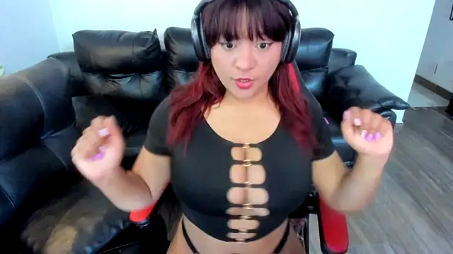 sofialove   online show from 01.29.25