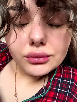 NikaMur online show from 10.04.25